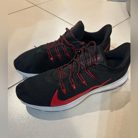 Nike running sneakers black and red 13 US - Picture 7 of 10